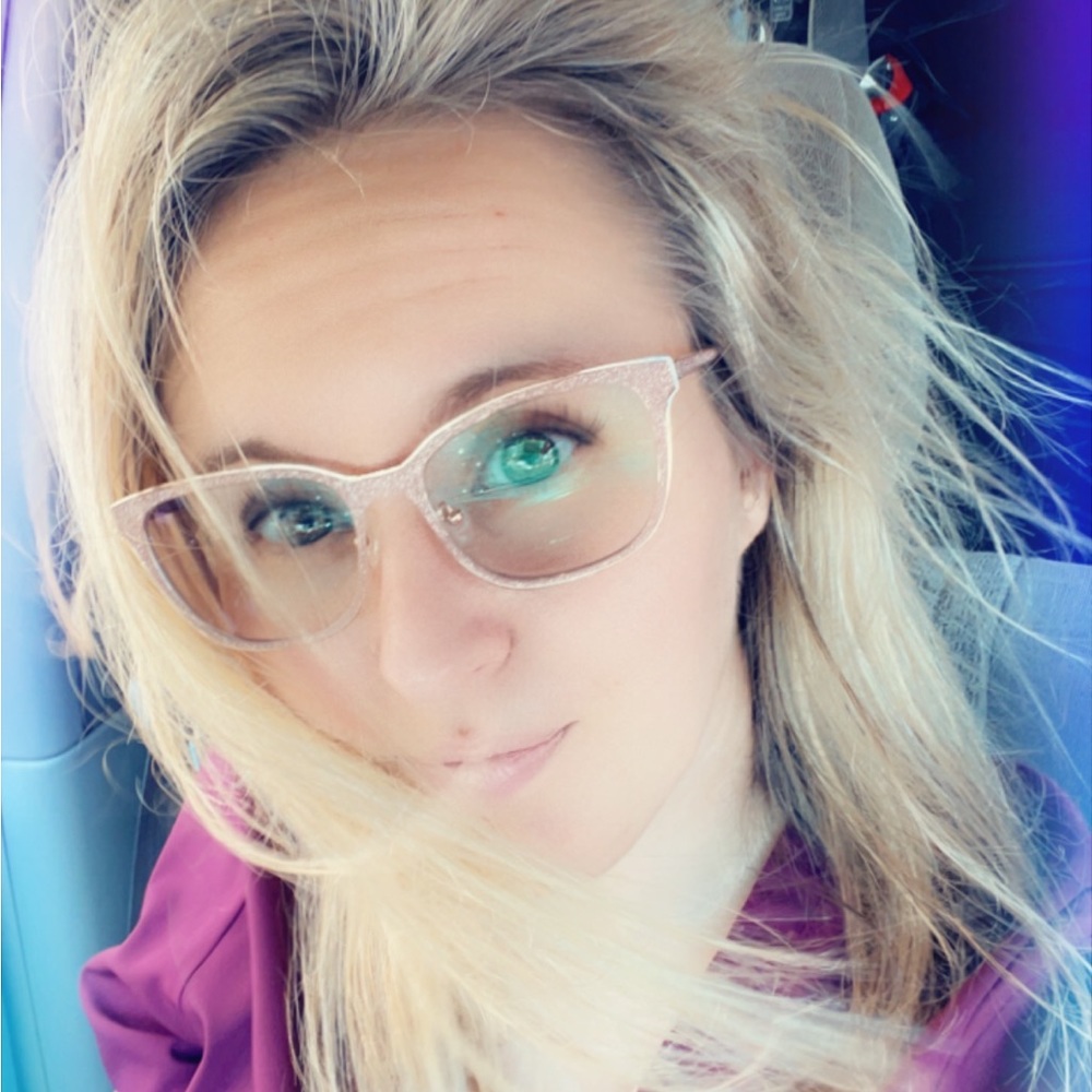 Meet your Posher, Alycia